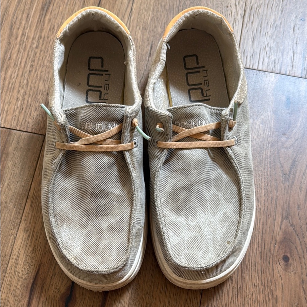 Hey Dude Tan Loafers Slip-Ons Comfort